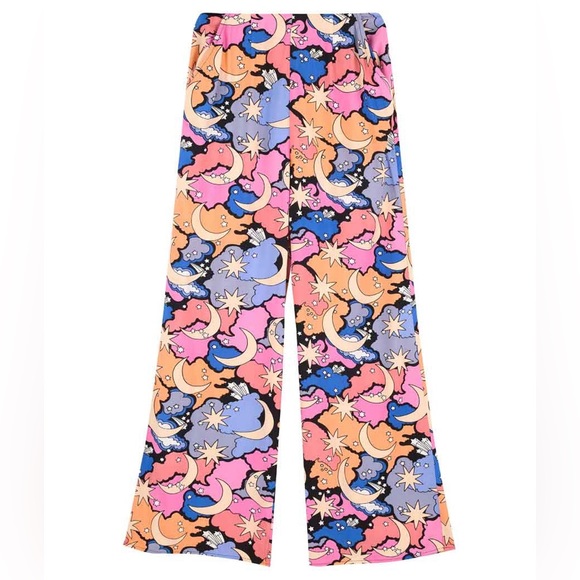 Joanie Clothing Moon, Stars and Clouds High-Waist Wide Leg Cropped Pants Pockets - Picture 3 of 5